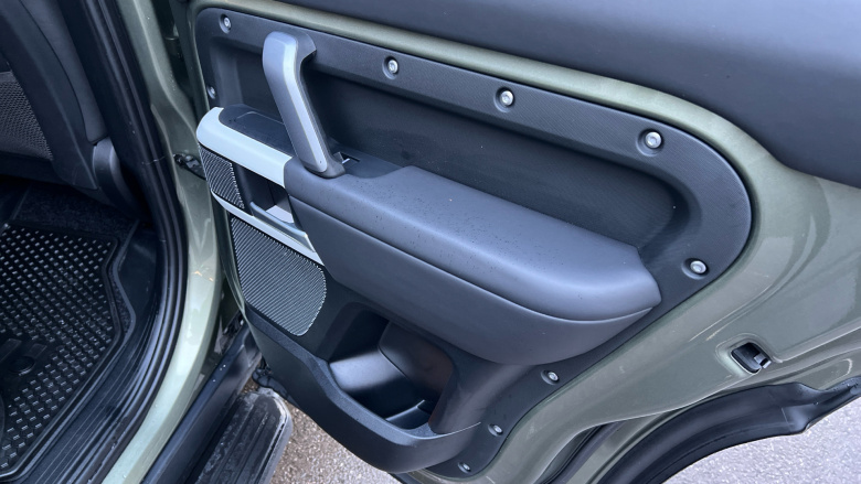 Land Rover Defender 3.0 D250 X-Dynamic HSE 110 5dr Auto Diesel Estate